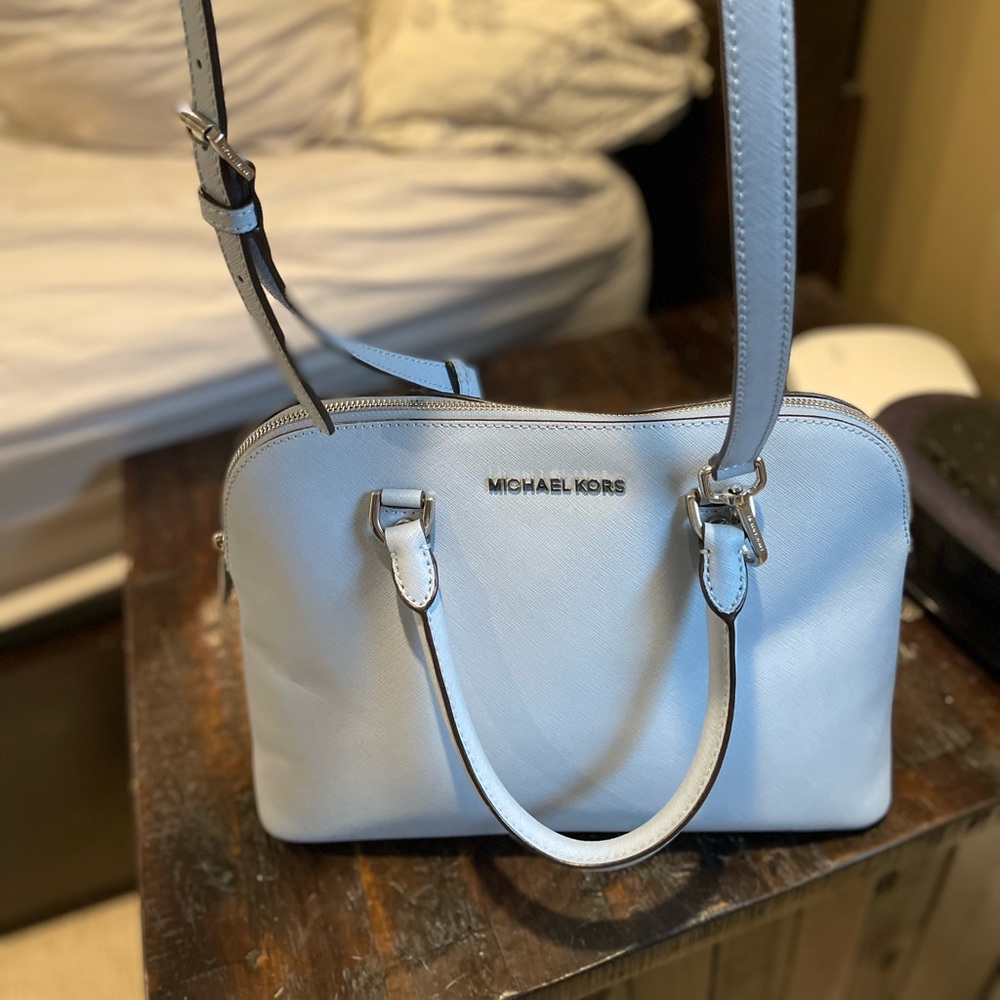 MICHAEL MICHAEL KORS
Cindy Large Leather Dome Satchel pale blue